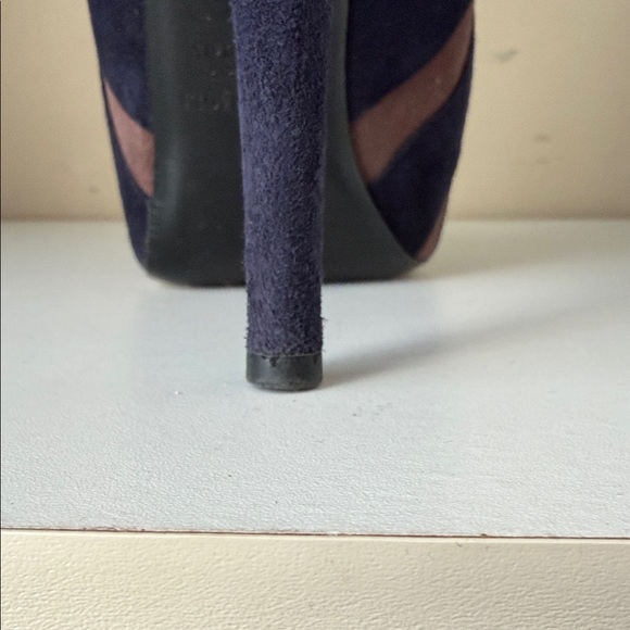 Bruno Magli Women's Ankle Boots in Navy and Brown - Picture 4 of 14